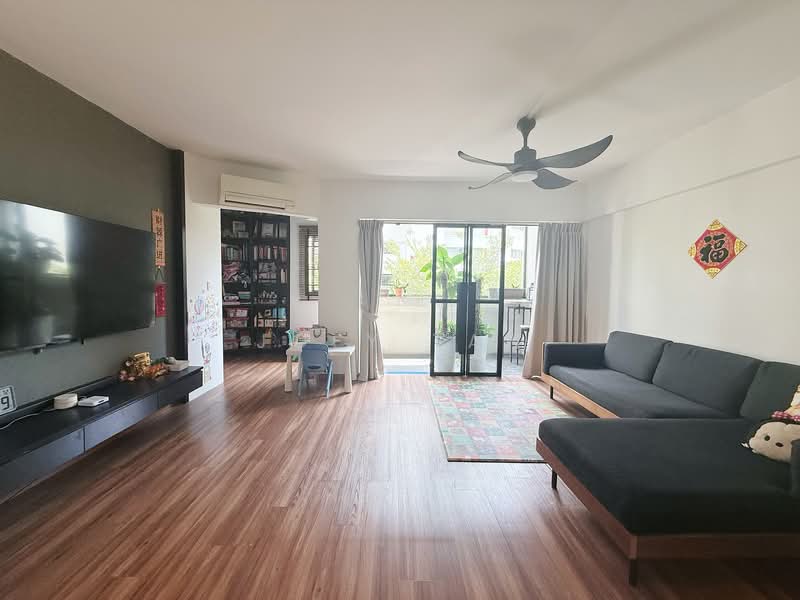 144 Lorong Ah Soo, 144 Lorong Ah Soo, 4 Bedrooms, 1,614 sqft, HDB Flat For Sale, by Joey Tan, 500129757 - Living Room - PropertyGuru.com.sg