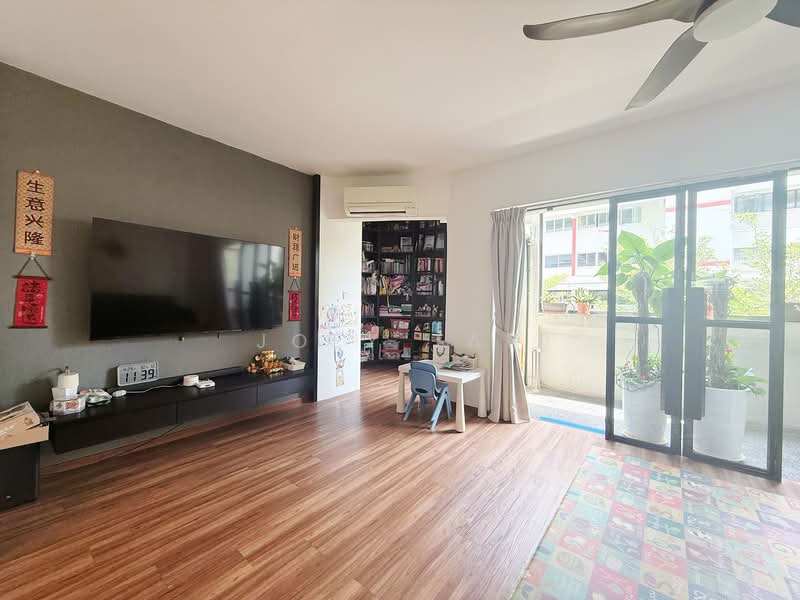 144 Lorong Ah Soo, 144 Lorong Ah Soo, 4 Bedrooms, 1,614 sqft, HDB Flat For Sale, by Joey Tan, 500129757 - Living Room - PropertyGuru.com.sg