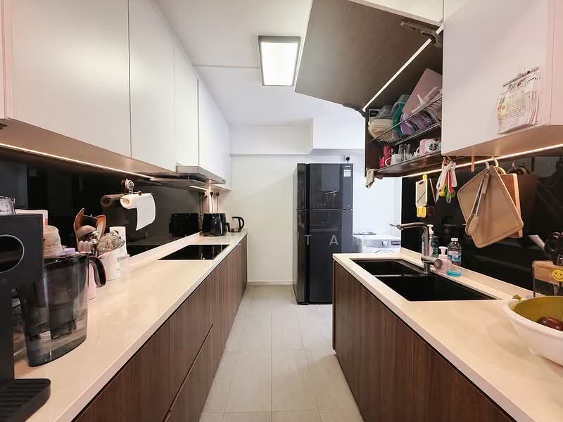 144 Lorong Ah Soo, 144 Lorong Ah Soo, 4 Bedrooms, 1,614 sqft, HDB Flat For Sale, by Joey Tan, 500129757 - Kitchen - PropertyGuru.com.sg