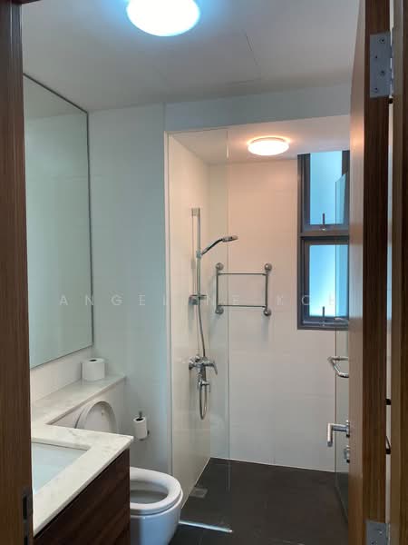 Double Bay Residences, 19B Simei Street 4, 3 Bedrooms, 1,270 sqft, Condominium For Rent, by Angeline Koh, 500129760 - Bathroom - PropertyGuru.com.sg