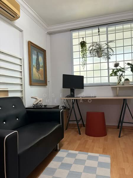203 Serangoon Central, 203 Serangoon Central, 2 Bedrooms, 688 sqft, HDB Flat For Sale, by Jose Loh Zhenhao, 500129769 - Study - PropertyGuru.com.sg