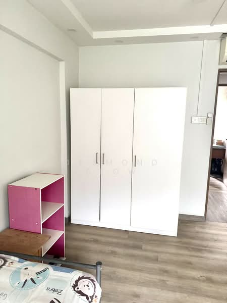 313 Shunfu Road, 313 Shunfu Road, 3 Bedrooms, 980 sqft, HDB Flat For Rent, by Desmond Seow, 500129780 - Bedroom - PropertyGuru.com.sg