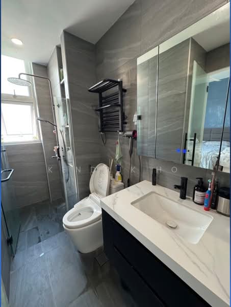 East Shine, 57 Lorong Melayu, 3 Bedrooms, 1,055 sqft, Apartment For Rent, by Kendrik Ho, 500129795 - Bathroom - PropertyGuru.com.sg