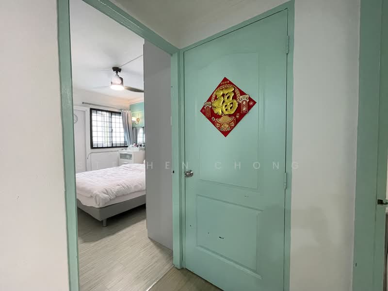 334 Clementi Avenue 2, 334 Clementi Avenue 2, 2 Bedrooms, 721 sqft, HDB Flat For Sale, by Stephen Chong, 500129800 - Bedroom - PropertyGuru.com.sg
