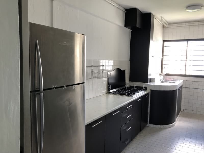 241 Hougang Street 22, 241 Hougang Street 22, 3 Bedrooms, 1,163 sqft, HDB Flat For Rent, by Marilyn Yee, 500129803 - Kitchen - PropertyGuru.com.sg