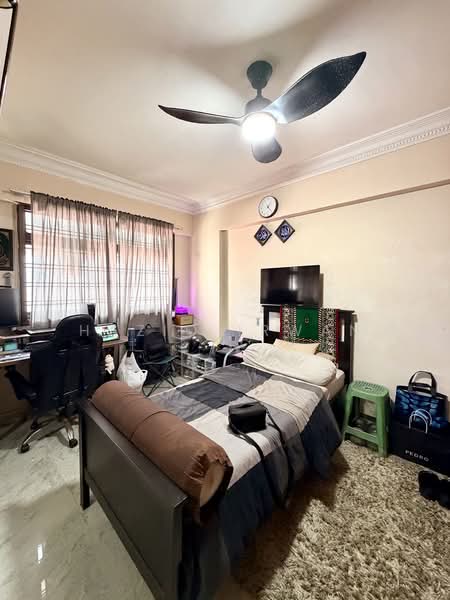 297C Choa Chu Kang Avenue 2, 297C Choa Chu Kang Avenue 2, 3 Bedrooms, 1,313 sqft, HDB Flat For Sale, by Haziq Irwan, 500129808 - Bedroom - PropertyGuru.com.sg