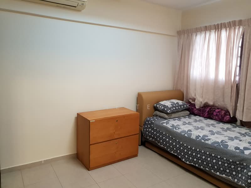 514 Jurong West Street 52, 514 Jurong West Street 52, 2 Bedrooms, 796 sqft, HDB Flat For Sale, by Jane Teo, 500129828 - Bedroom - PropertyGuru.com.sg