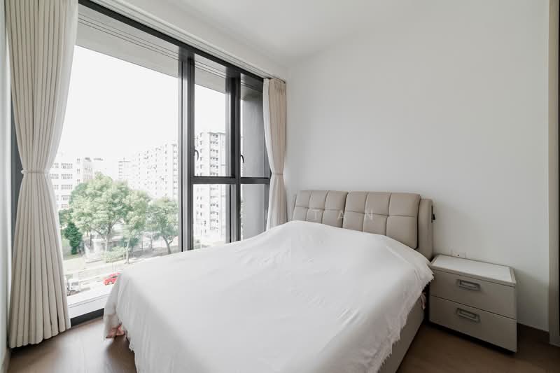 Penrose, 26 Sims Drive, 3 Bedrooms, 1,055 sqft, Condominium For Sale, by Klish Tan, 500129836 - Bedroom - PropertyGuru.com.sg