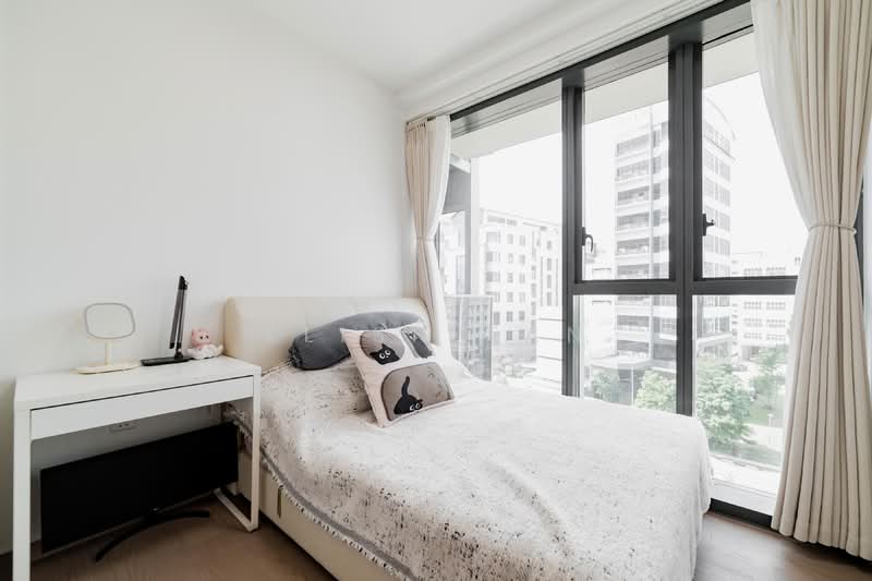Penrose, 26 Sims Drive, 3 Bedrooms, 1,055 sqft, Condominium For Sale, by Klish Tan, 500129836 - Bedroom - PropertyGuru.com.sg