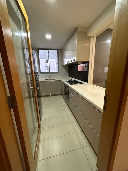 Prive, 33 Punggol Field, 3 Bedrooms, 1,098 sqft, Condominium For Sale, by Robin Chua, 500129843 - Kitchen - PropertyGuru.com.sg