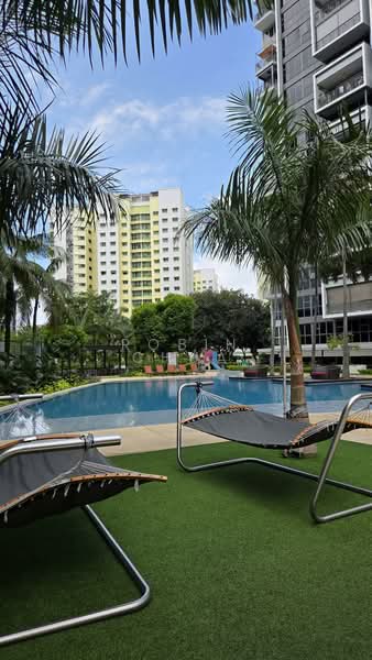 Prive, 33 Punggol Field, 3 Bedrooms, 1,098 sqft, Condominium For Sale, by Robin Chua, 500129843 - Pool - PropertyGuru.com.sg