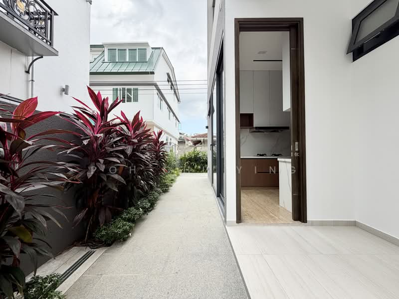 Frankel Estate, 23 Frankel Avenue, 6 Bedrooms, 11,000 sqft, Detached House For Sale, by Poh Chu Ying, 500129847 - Kitchen - PropertyGuru.com.sg