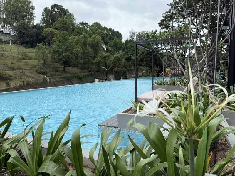 The Landmark, 173 Chin Swee Road, 4 Bedrooms, 1,141 sqft, Condominium For Sale, by Leister Neo, 500129851 - Pool - PropertyGuru.com.sg