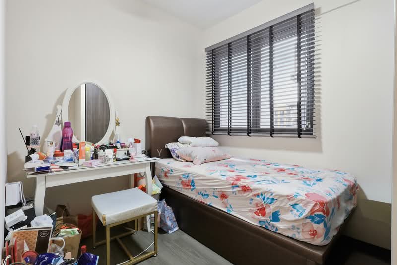 The Visionaire, 176 Canberra Drive, 3 Bedrooms, 1,152 sqft, Executive Condominium For Sale, by Marylyn Yeo, 500129853 - Bedroom - PropertyGuru.com.sg