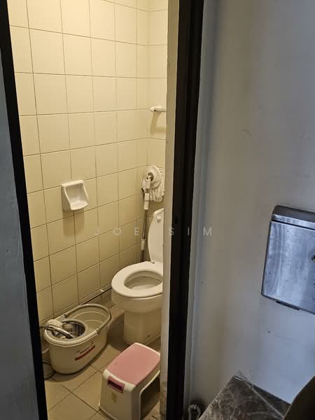 Valley Park, 475 River Valley Road, 3 Bedrooms, 1,700 sqft, Condominium For Rent, by Joe Sim, 500129866 - Bathroom - PropertyGuru.com.sg