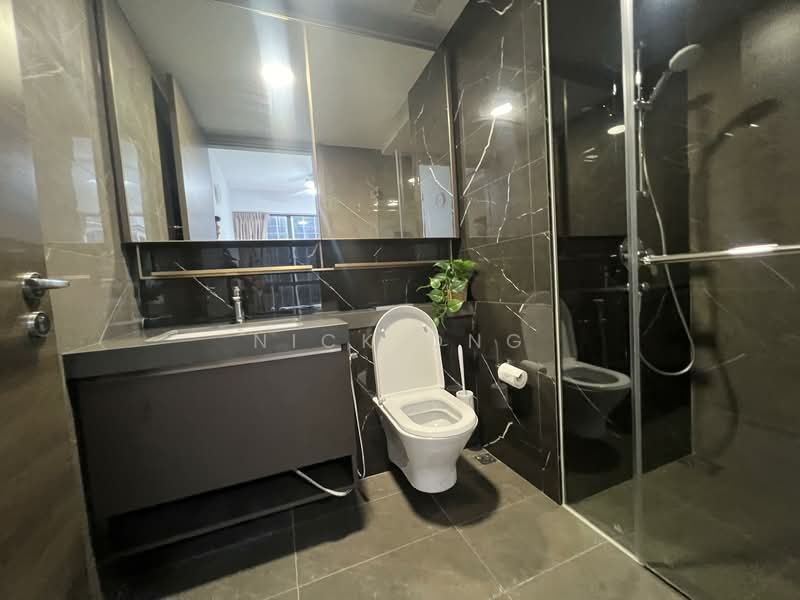 The Florence Residences, 99 Hougang Avenue 2, 3 Bedrooms, 667 sqft, Condominium For Sale, by Nick Ong, 500129873 - Bathroom - PropertyGuru.com.sg
