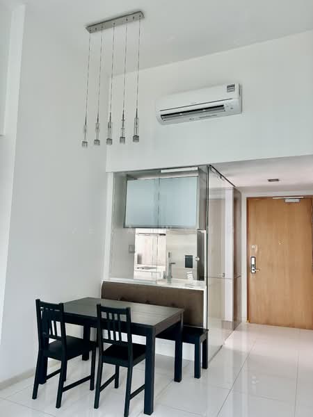 The Cascadia, 941 Bukit Timah Road, 2 Bedrooms, 882 sqft, Condominium For Rent, by Vera Wong, 500129878 - Dining Room - PropertyGuru.com.sg