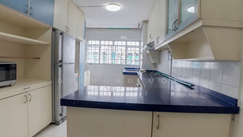131 Bedok North Avenue 3, 131 Bedok North Avenue 3, 3 Bedrooms, 990 sqft, HDB Flat For Rent, by Desmond Mok, 500129906 - Kitchen - PropertyGuru.com.sg