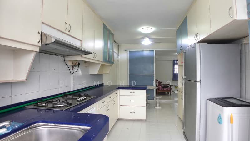 131 Bedok North Avenue 3, 131 Bedok North Avenue 3, 3 Bedrooms, 990 sqft, HDB Flat For Rent, by Desmond Mok, 500129906 - Kitchen - PropertyGuru.com.sg