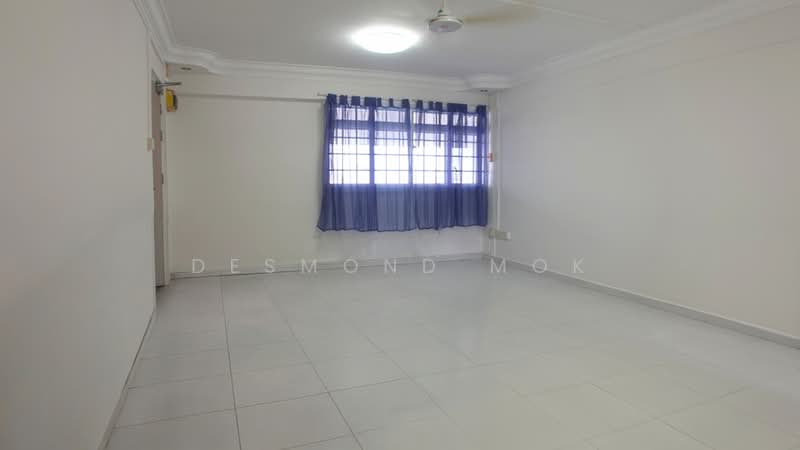 131 Bedok North Avenue 3, 131 Bedok North Avenue 3, 3 Bedrooms, 990 sqft, HDB Flat For Rent, by Desmond Mok, 500129906 - Living Hall - PropertyGuru.com.sg
