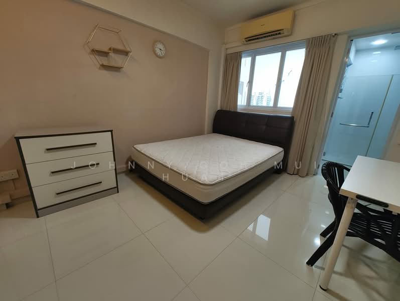 104 Potong Pasir Avenue 1, 104 Potong Pasir Avenue 1, 2 Bedrooms, 807 sqft, HDB Flat For Rent, by Johnny Goh Mui Huat, 500129912 - Bedroom - PropertyGuru.com.sg