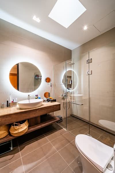 Sembawang Hills Estate, Jalan Kuras, 5 Bedrooms, 4,000 sqft, Terraced House For Sale, by HEATHER LIM, 500129937 - Bathroom - PropertyGuru.com.sg