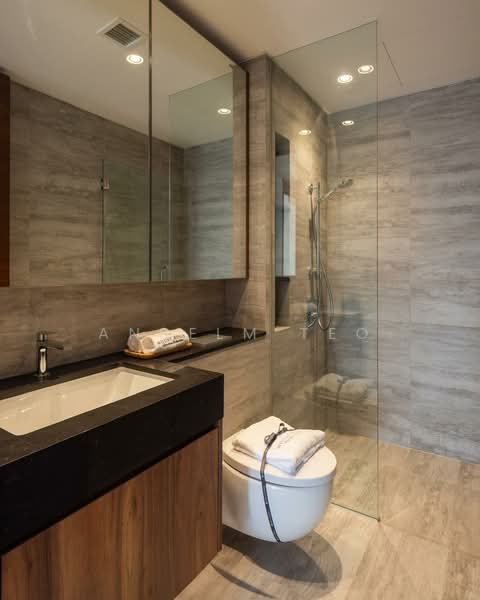★Eminence Landed★ ❤️ RARE & NEW LISTED! Crown Jewel of Goldhill Estate! Bungalow Mount Rosie, , 7 Bedrooms, 16,000 sqft, Bungalow House For Sale, by Anselm Teo, 500129973 - PropertyGuru.com.sg