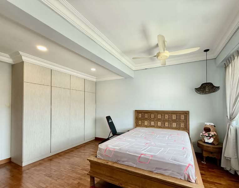 ⭐⭐⭐LANDED7772@ 1Km Tao Nan 3 Storey Renovated Cosy Corner Terrace (D15) 4rm, , 4 Bedrooms, 3,400 sqft, Corner Terrace For Sale, by WeeThong Chai, 500129976 - Bedroom - PropertyGuru.com.sg