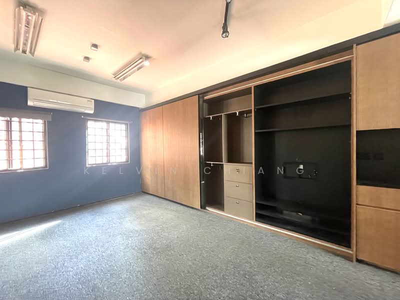 Heritage Charm Meets Modern Hustle: Road-Facing Shophouse Space Near City Square Mall, Kitchener Road, 300 sqft, Office For Rent, by Kelvin Chiang, 500130025 - Interior - CommercialGuru.com.sg