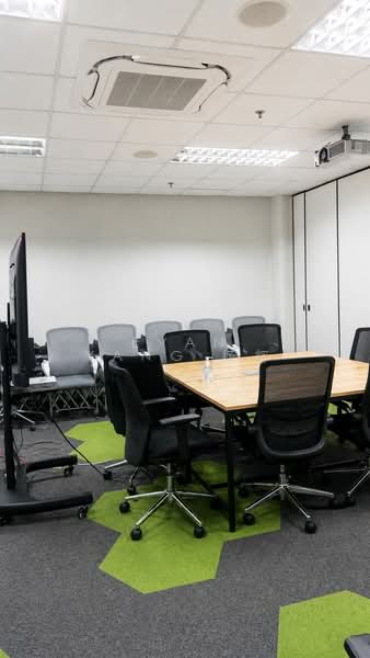 JTC LaunchPad @ One-North, Buona Vista / West Coast / Clementi New Town, 160 sqft, Business / Science Park For Rent, by Evan Yang 杨辉, 500130026 - Meeting Room - CommercialGuru.com.sg