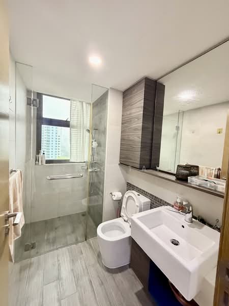 The Terrace, 88 Edgedale Plains, 3 Bedrooms, 1,001 sqft, Executive Condominium For Sale, by Eric Tay, 500130034 - Bathroom - PropertyGuru.com.sg