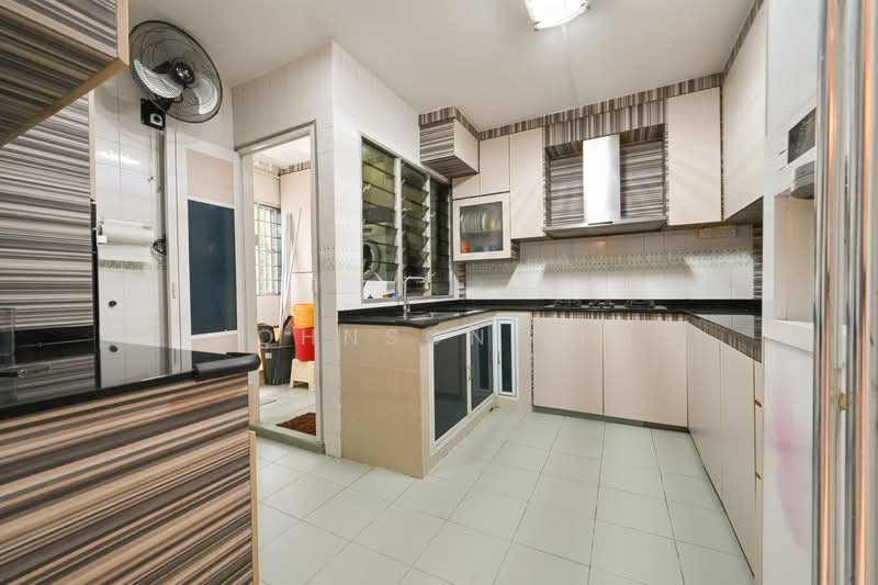 526 Choa Chu Kang Street 51, 526 Choa Chu Kang Street 51, 4 Bedrooms, 1,528 sqft, HDB Flat For Sale, by Johnson Lim, 500130039 - Kitchen - PropertyGuru.com.sg
