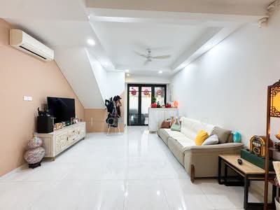 For Sale - Rare D20 Freehold Terrace for Sale, Spacious Bright Breezy, Well Renovated, 10 mins walk to Marymoun