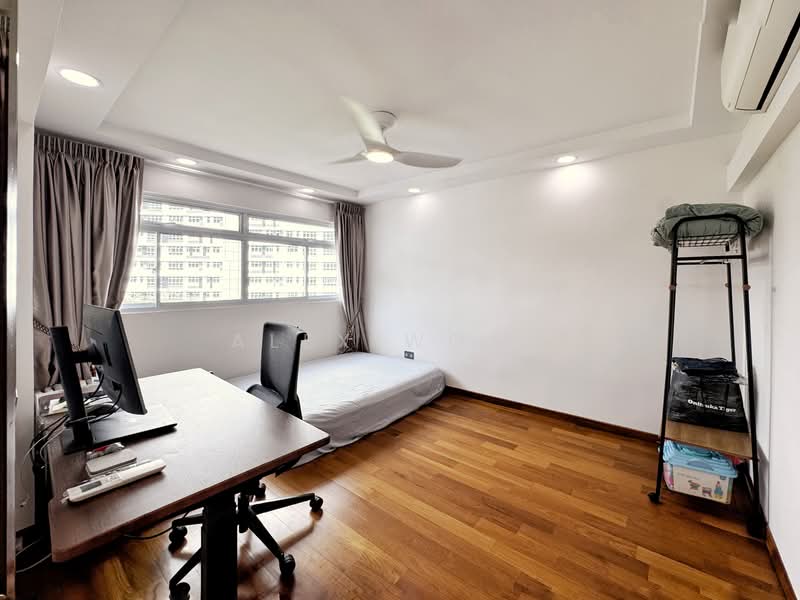 13 Saint George's Road, 13 Saint George's Road, 3 Bedrooms, 1,292 sqft, HDB Flat For Sale, by Alex Wong, 500130105 - Bedroom - PropertyGuru.com.sg