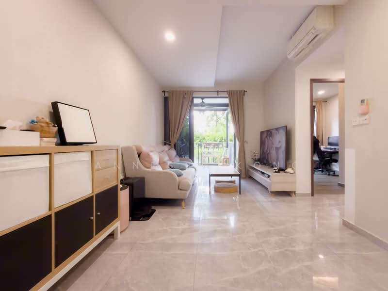 The Brownstone, 160 Canberra Drive, 3 Bedrooms, 915 sqft, Executive Condominium For Sale, by Vannessa Kong, 500130109 - Living Room - PropertyGuru.com.sg