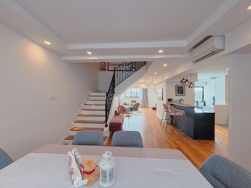 357 Hougang Avenue 7, 357 Hougang Avenue 7, 2 Bedrooms, 1,654 sqft, HDB Flat For Sale, by Trina Ng, 500130126 - Living Room - PropertyGuru.com.sg