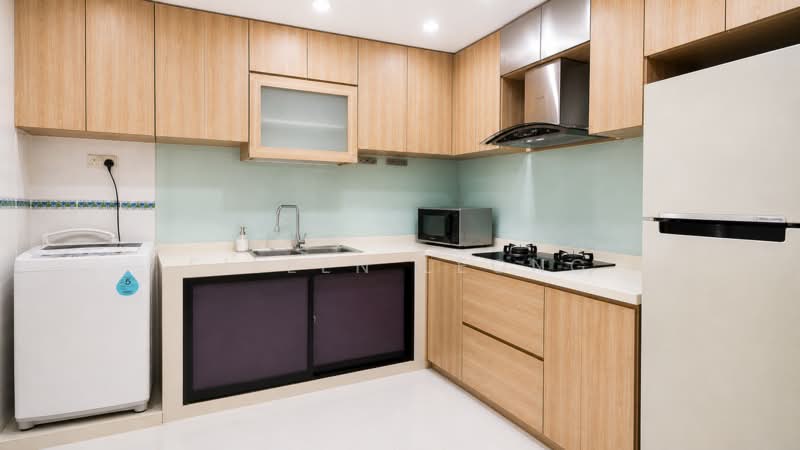317A Anchorvale Road, 317A Anchorvale Road, 3 Bedrooms, 990 sqft, HDB Flat For Sale, by Eileen Leong, 500130139 - Kitchen - PropertyGuru.com.sg