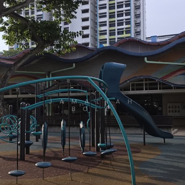 509 Bedok North Street 3, 509 Bedok North Street 3, 2 Bedrooms, 721 sqft, HDB Flat For Sale, by Jamaliah Bole, 500130146 - Playground and wet market - PropertyGuru.com.sg