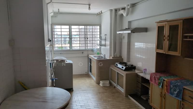 808 Tampines Avenue 4, 808 Tampines Avenue 4, Room Rental, 380 sqft, HDB Flat For Rent, by Jen Ong 王秀嬌, 500130147 - Kitchen - PropertyGuru.com.sg