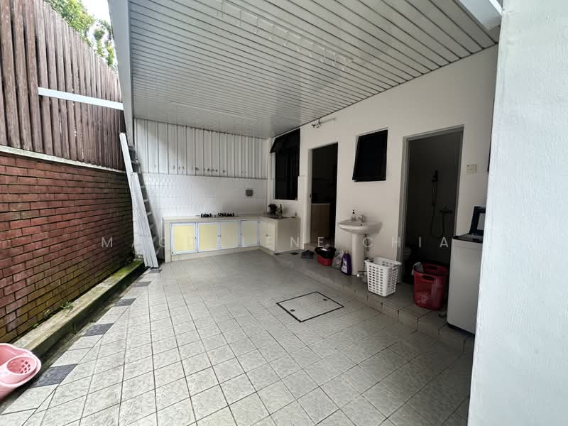 Mayflower Gardens, Mayflower Drive, 5 Bedrooms, 2,800 sqft, Semi-Detached House For Sale, by Magdalene Chia, 500130150 - Kitchen - PropertyGuru.com.sg