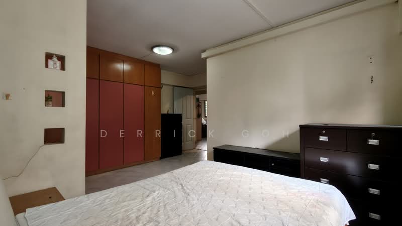 331 Jurong East Avenue 1, 331 Jurong East Avenue 1, 3 Bedrooms, 1,529 sqft, HDB Flat For Sale, by Derrick Goh, 500130153 - Mstr Bedroom - PropertyGuru.com.sg