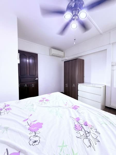402 Bedok North Avenue 3, 402 Bedok North Avenue 3, Room Rental, 107 sqft, HDB Flat For Rent, by Rashid Salim, 500130156 - Bedroom - PropertyGuru.com.sg