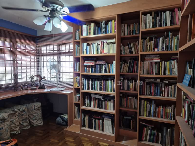 588A Montreal Drive, 588A Montreal Drive, 3 Bedrooms, 1,200 sqft, HDB Flat For Sale, by Jen Ong 王秀嬌, 500130160 - Study - PropertyGuru.com.sg