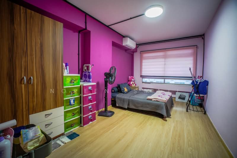 758 Choa Chu Kang North 5, 758 Choa Chu Kang North 5, 4 Bedrooms, 1,560 sqft, HDB Flat For Sale, by Noreen Ismail, 500130182 - Bedroom - PropertyGuru.com.sg