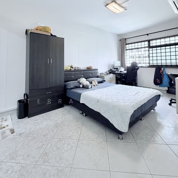 602 Woodlands Drive 42, 602 Woodlands Drive 42, 3 Bedrooms, 1,270 sqft, HDB Flat For Sale, by Terrance Lim, 500130183 - Bedroom - PropertyGuru.com.sg