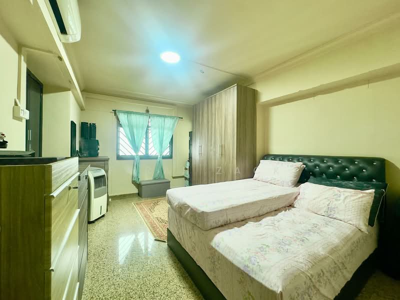 110 Rivervale Walk, 110 Rivervale Walk, 3 Bedrooms, 1,292 sqft, HDB Flat For Sale, by Farah Zack, 500130197 - Bedroom - PropertyGuru.com.sg