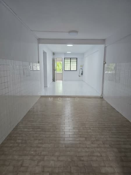 180 Bukit Batok West Avenue 8, 180 Bukit Batok West Avenue 8, 2 Bedrooms, 721 sqft, HDB Flat For Sale, by Shamdin Mohd, 500130201 - PropertyGuru.com.sg