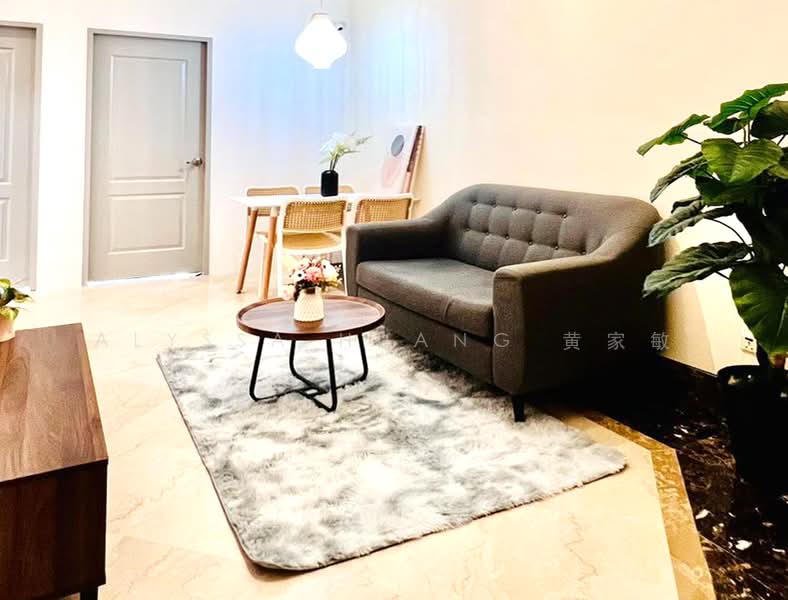 The Sterling, 1001 Bukit Timah Road, Room Rental, 150 sqft, Condominium For Rent, by Alyssa Huang 黄家敏, 500130208 - Living Room - PropertyGuru.com.sg
