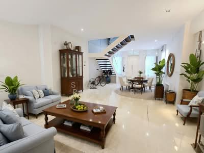 For Sale - East Conservation Charmer