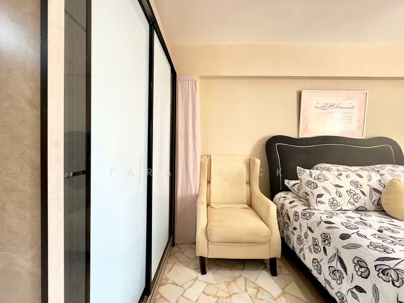 337 Bukit Batok Street 34, 337 Bukit Batok Street 34, 3 Bedrooms, 1,119 sqft, HDB Flat For Sale, by Farah Zack, 500130212 - Bedroom - PropertyGuru.com.sg